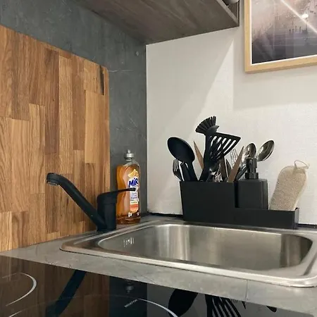 En Face De La Gare Flandres Δωμάτια σε οικογενειακή κατοικία