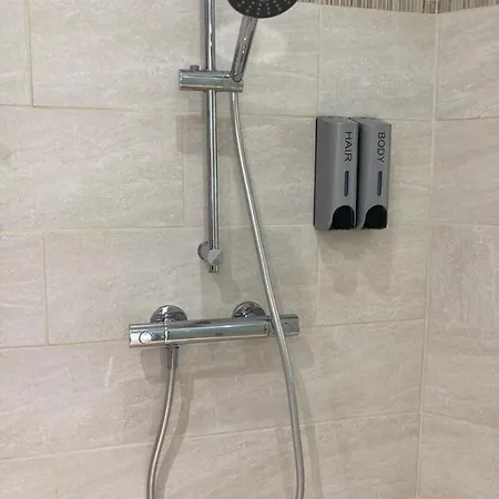 Δωμάτια σε οικογενειακή κατοικία En Face De La Gare Flandres