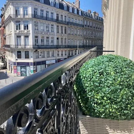 En Face De La Gare Flandres Δωμάτια σε οικογενειακή κατοικία