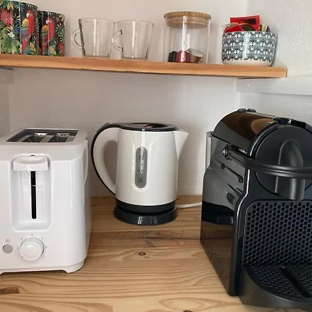 En Face De La Gare Flandres * Λιλ