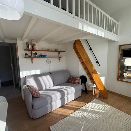 En Face De La Gare Flandres * Λιλ